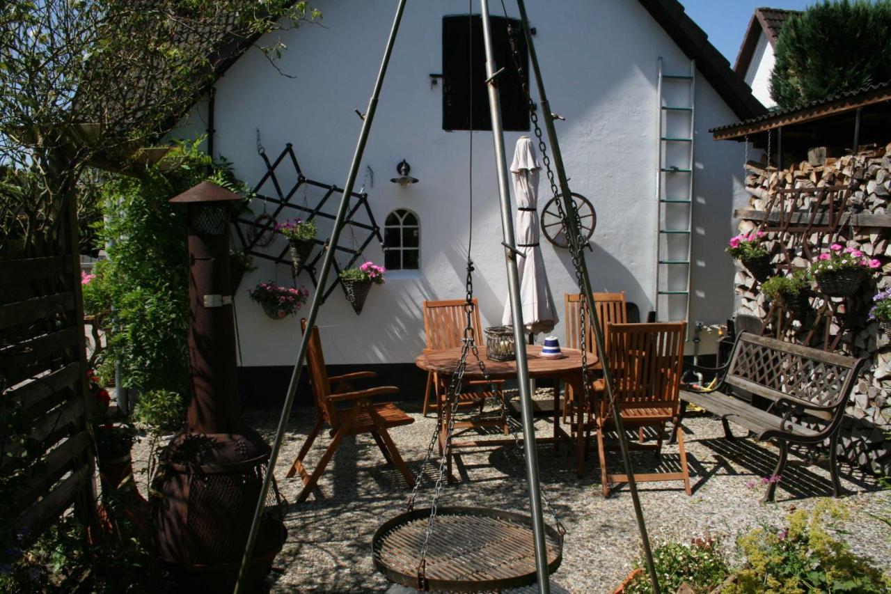 Frey - Ferienhaus Ueber Zwei Etagen Mit Terrasse Eggebek Esterno foto
