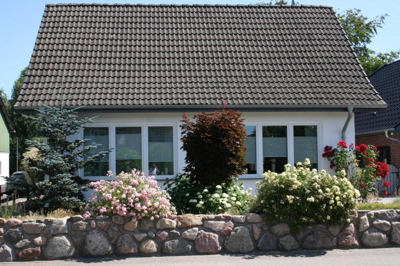 Frey - Ferienhaus Ueber Zwei Etagen Mit Terrasse Eggebek Esterno foto